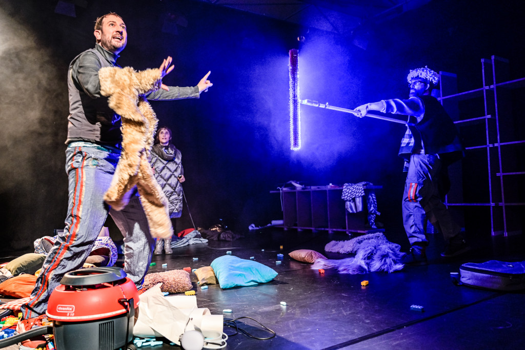 Aufräumen – Ein ordentliches Stück Chaos von Tina Müller / Foto: Toni Suter
