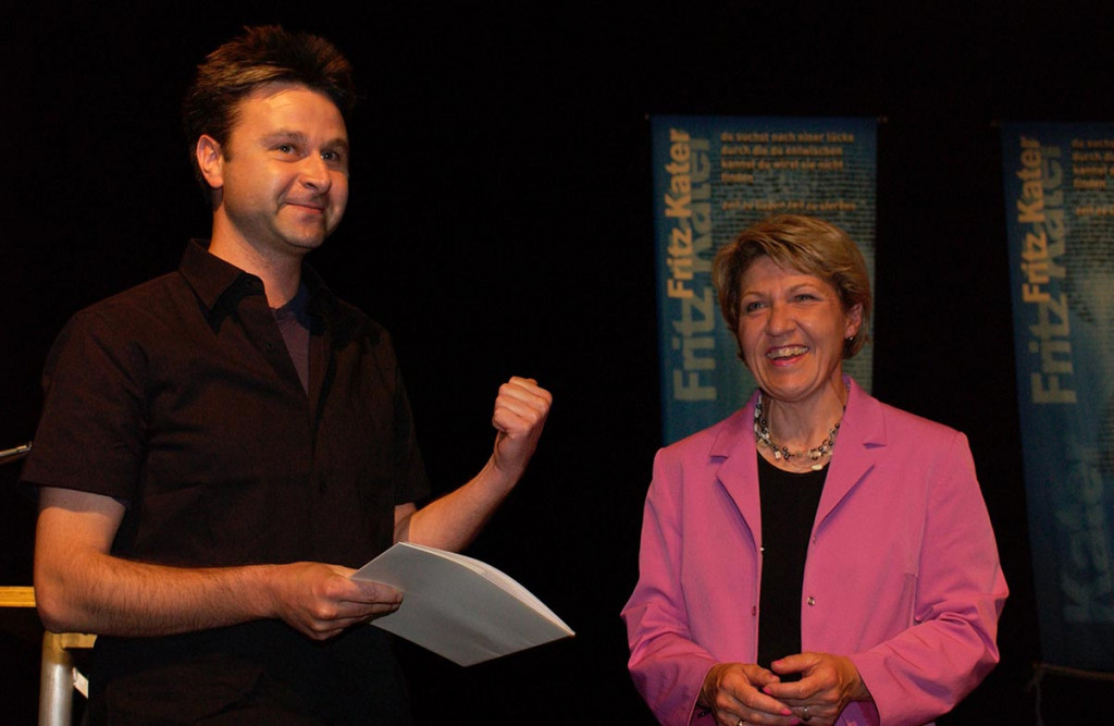Verleihung des Dramatikpreises an Fritz Kater / Foto: Walter Schernstein