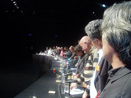 Rahmenprogramm der „Stücke 2006“: Dichter ran! - 32 Autor:innen aus 32 Ländern sind zu Gast / Foto: Naghemeh Samini