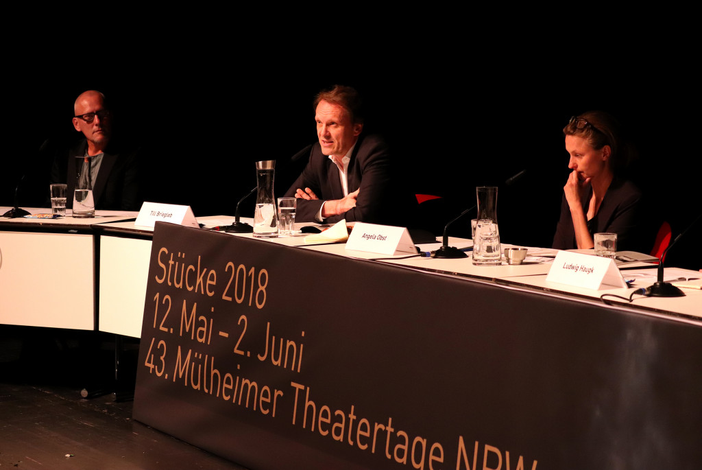 2. Juni - Jurydebatte / Foto: Marie-Luise Eberhardt