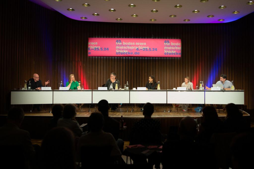 Die Jurydebatte zur Vergabe des Mülheimer Dramatikpreis 2024 / Foto: Daniela Motzkus