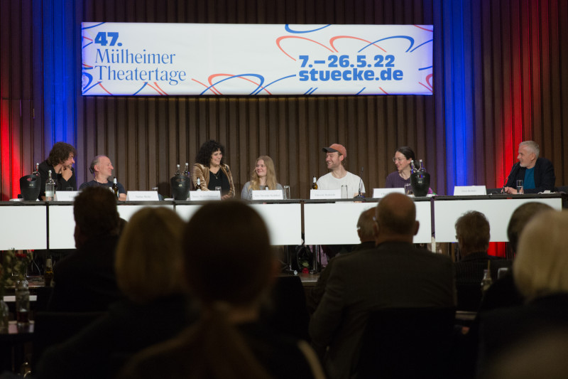 Publikumsgespräch zu Nora Abdel-Maksouds Jeeps 2022 / Foto: Daniela Motzkus Publikumsgespräch zu Nora Abdel-Maksouds Jeeps 2022 / Foto: Daniela Motzkus