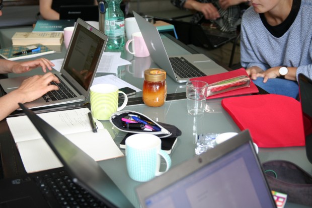 Blog-Team bei der Arbeit - Foto: Marie Eberhardt