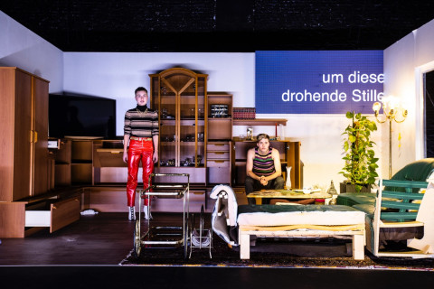 Szene aus "Tragödienbastard", inszeniert von Florian Fischer. Foto: Matthias Heschl
